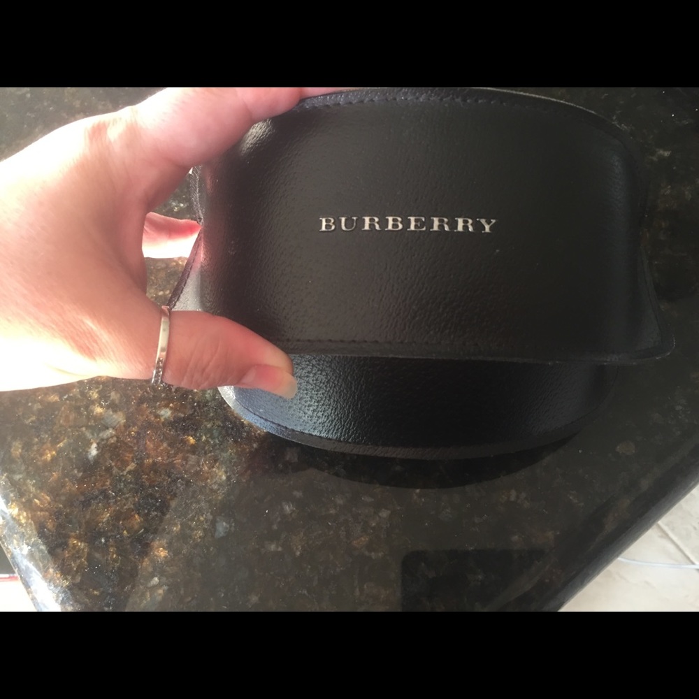Authentic Burberry Sunglasses - Picture 2 of 14